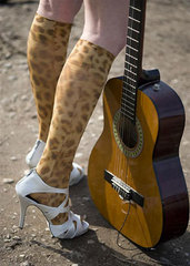 Bonnie Doon Leopard Knee Highs