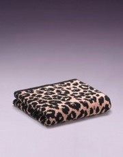 Leopard Jacquard Hand Towel